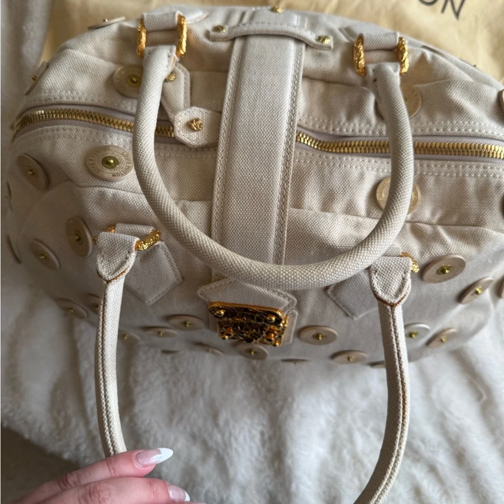 Louis Vuitton BOWLY‎ POLKA DOT PANAMA BAG